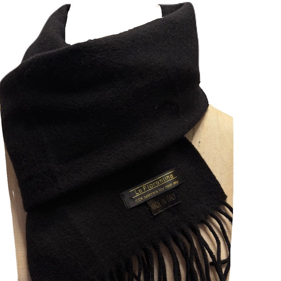 La Fiorentina Cashier Scarf - Picture 2 of 8